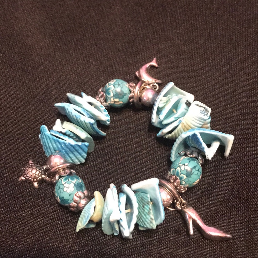 Beach shell bracelet